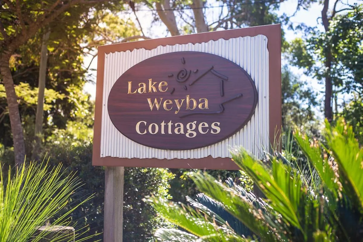 Lake Weyba Cottages Noosa 페레지안 비치 B&B