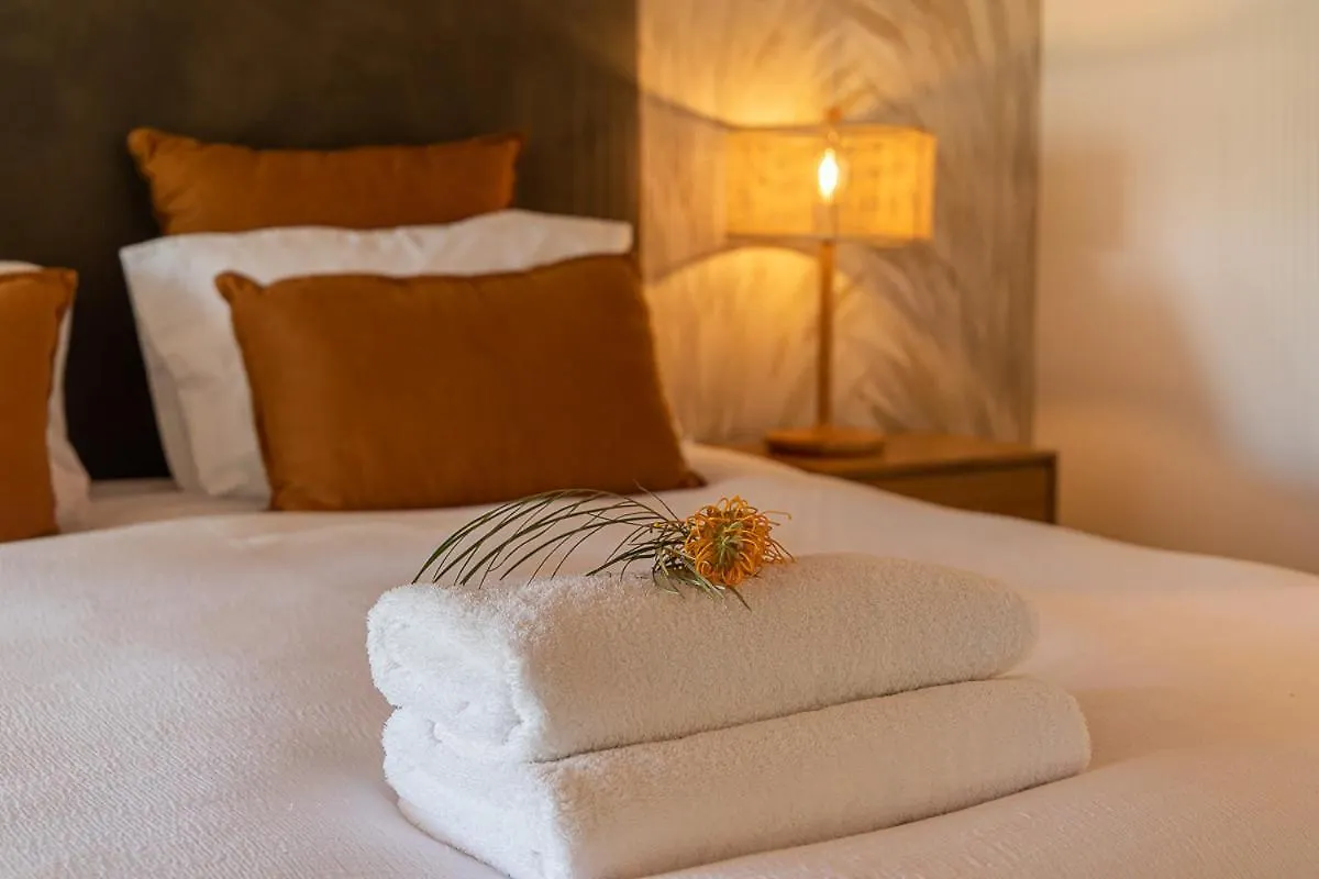 Lake Weyba Cottages Noosa 페레지안 비치
